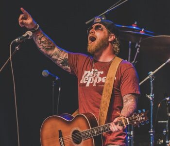 Interview with Country Artist Brian John Harwood on his new single 'Dreamin'